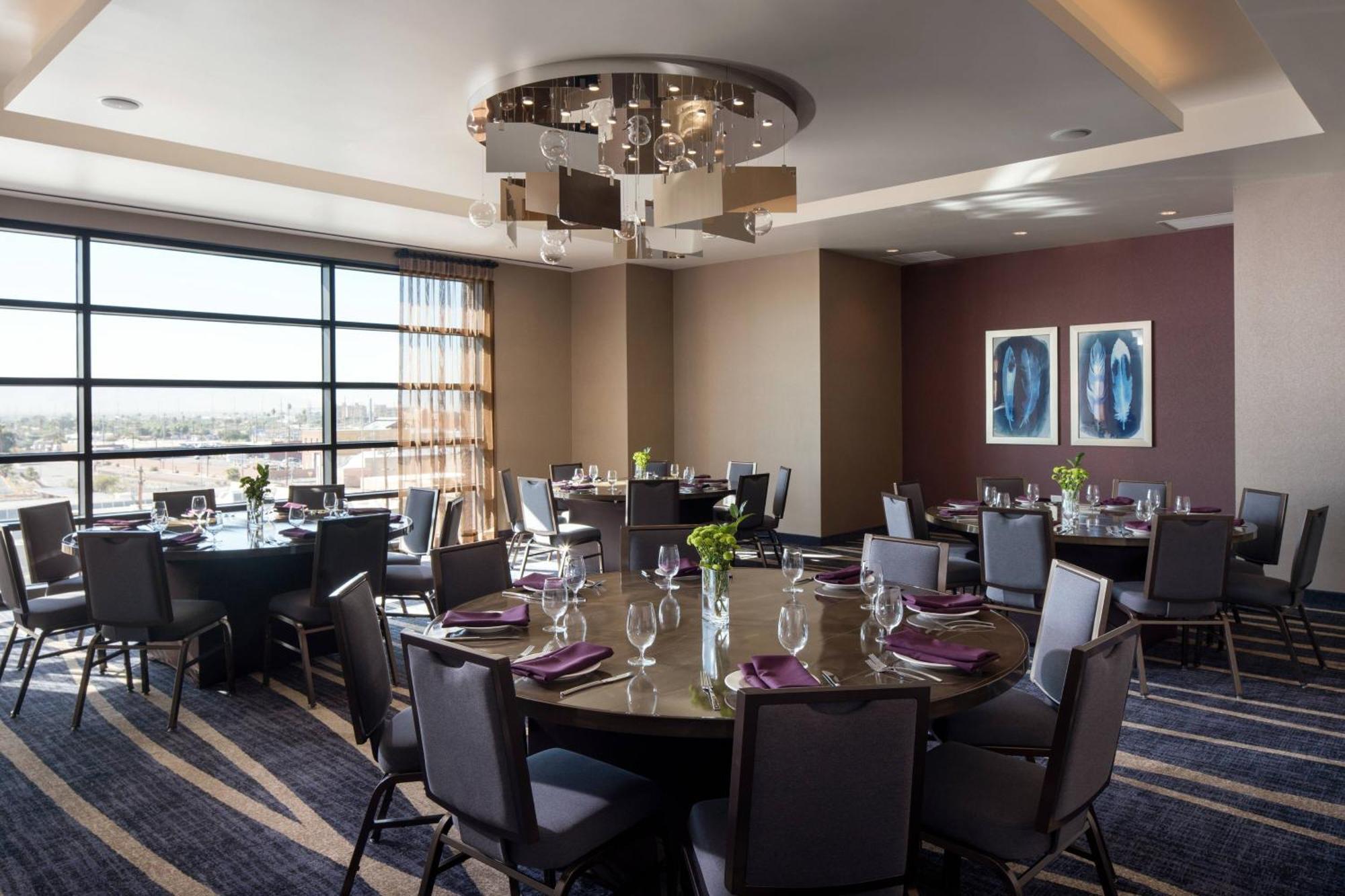 Courtyard By Marriott Phoenix Downtown Экстерьер фото
