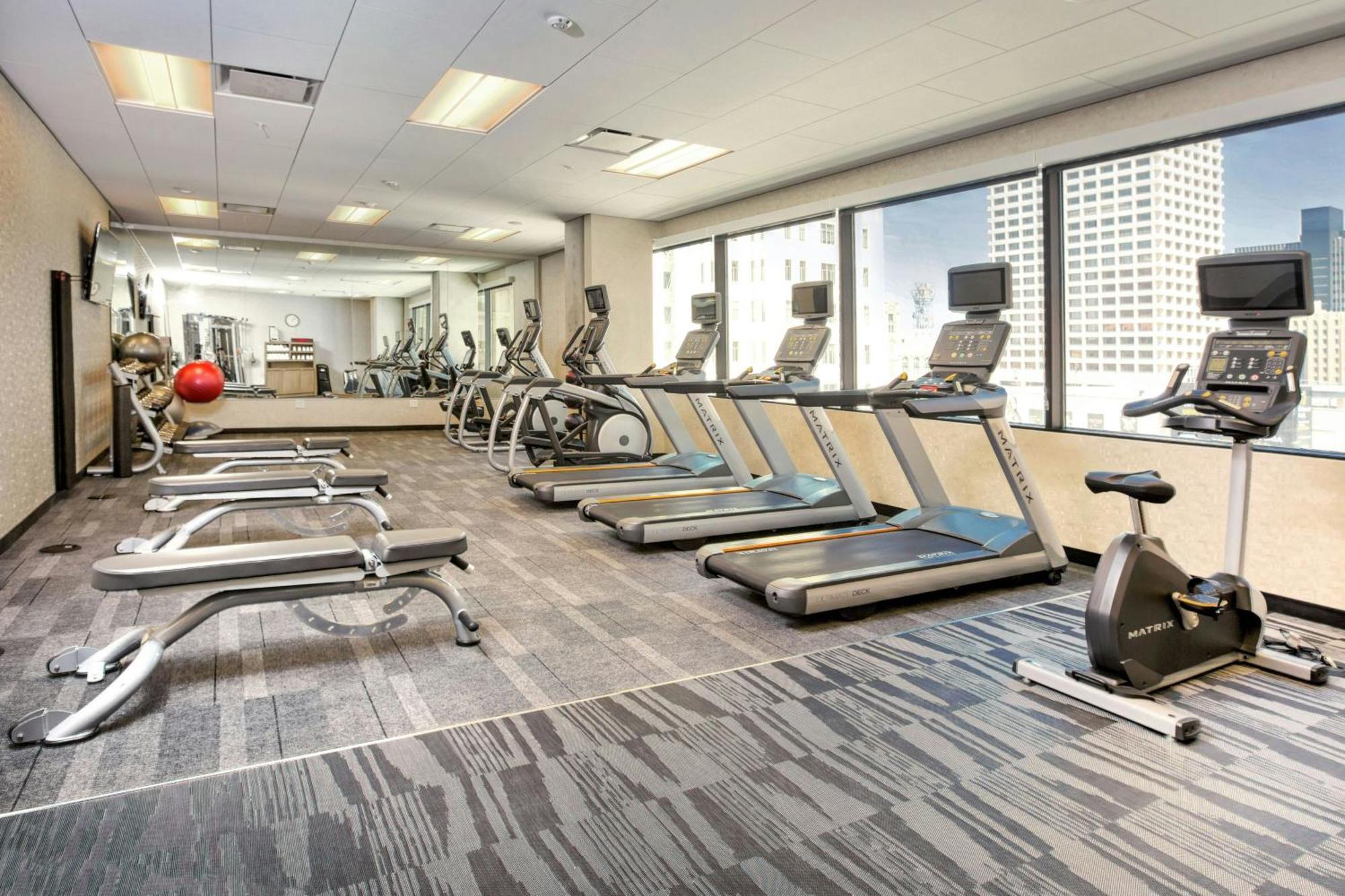 Courtyard By Marriott Phoenix Downtown Экстерьер фото