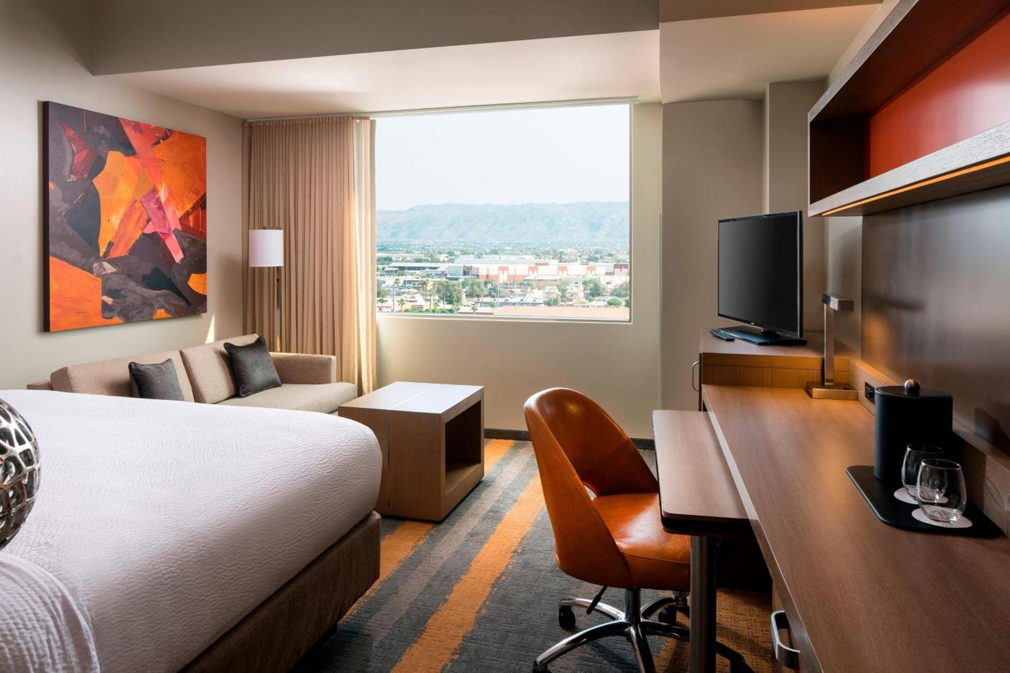Courtyard By Marriott Phoenix Downtown Экстерьер фото
