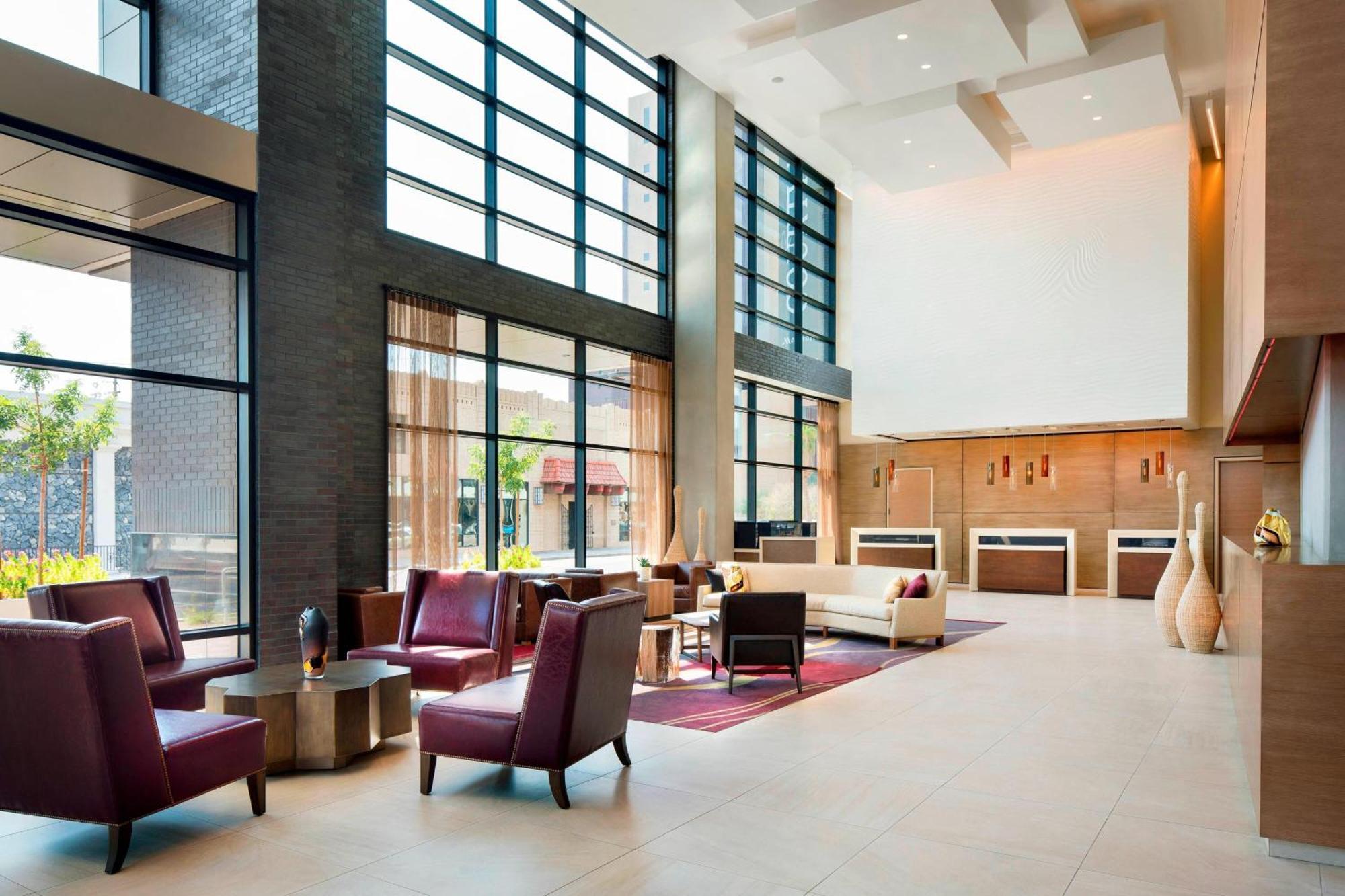 Courtyard By Marriott Phoenix Downtown Экстерьер фото