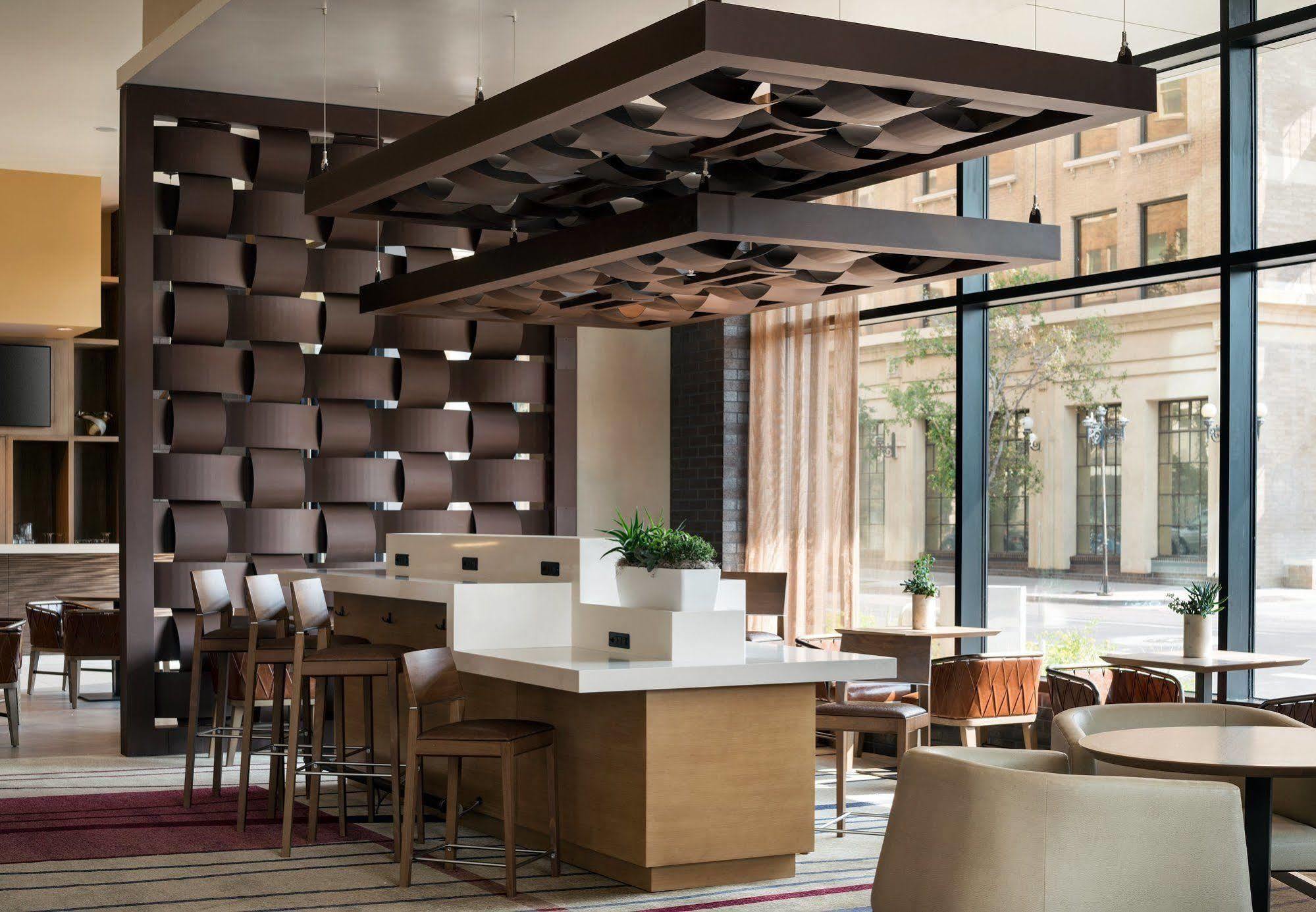 Courtyard By Marriott Phoenix Downtown Экстерьер фото